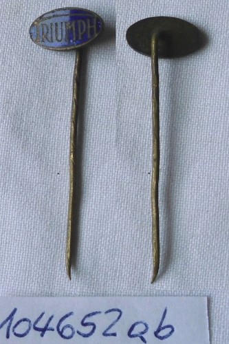 Emailliertes abzeichen triumph - emailliertes,